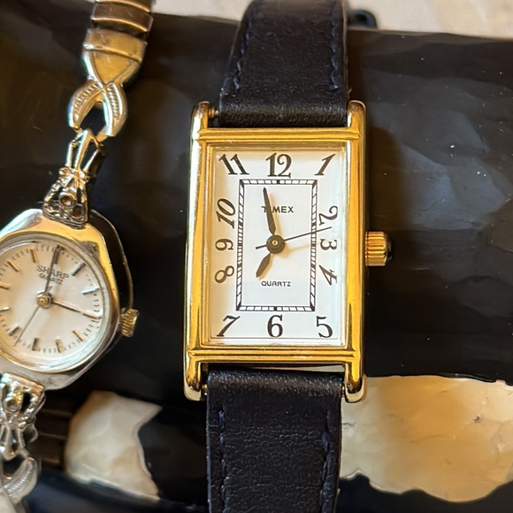 Set of women’s vintage watches, Sharp and Timex - Picture 3 of 14